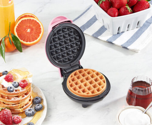 Dash 4 In. Aqua Mini Waffle Maker