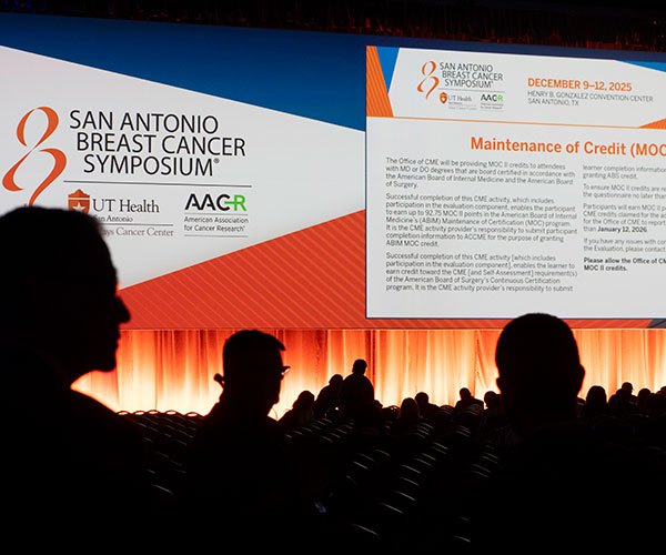 San Antonio, TX - SABCS 2025 San Antonio Breast Cancer Symposium @ SABCS Attendees during General Views here today, Wednesday December 10, 2025. during the San Antonio Breast Cancer Symposium being held at the Henry B. Gonzalez Convention Center in San Antonio, TX. The symposium features physicians, researchers, patient advocates and healthcare professionals from over 90 countries with the latest research on breast cancer treatment and prevention.