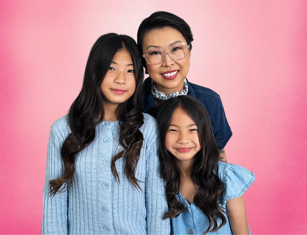 Portrait of Christina Thammasen with her daughter by photographer John Keatley